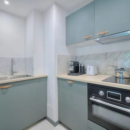 Immogroom - Modern With Terrace - Air Conditioning - Wifi Appartement